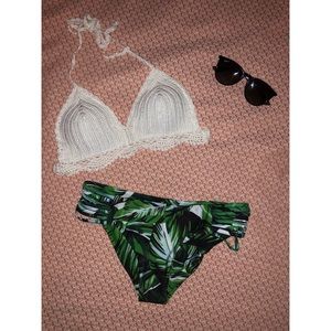 NEW!! Crochet bikini top with palm tree bottoms